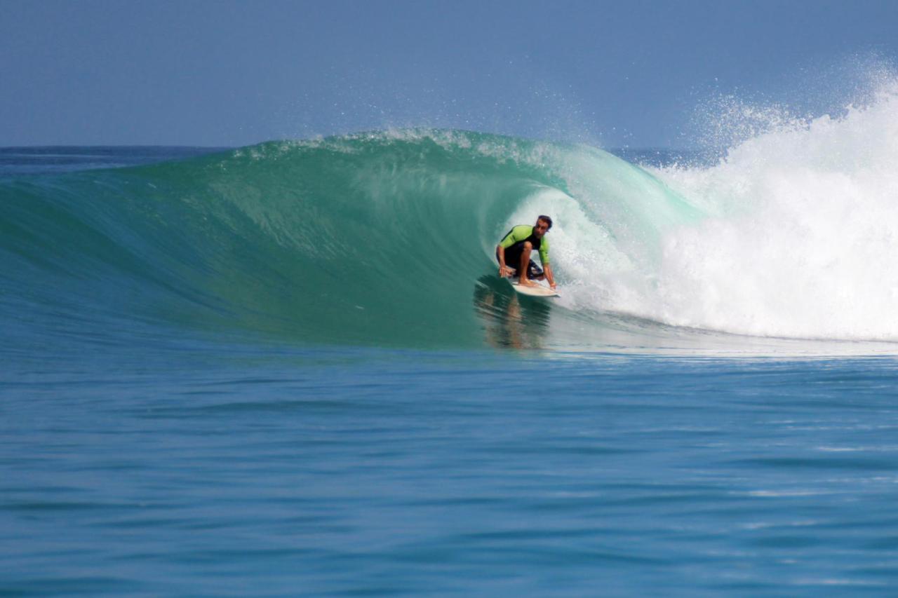 T-Land Resort Nembrala Luaran gambar