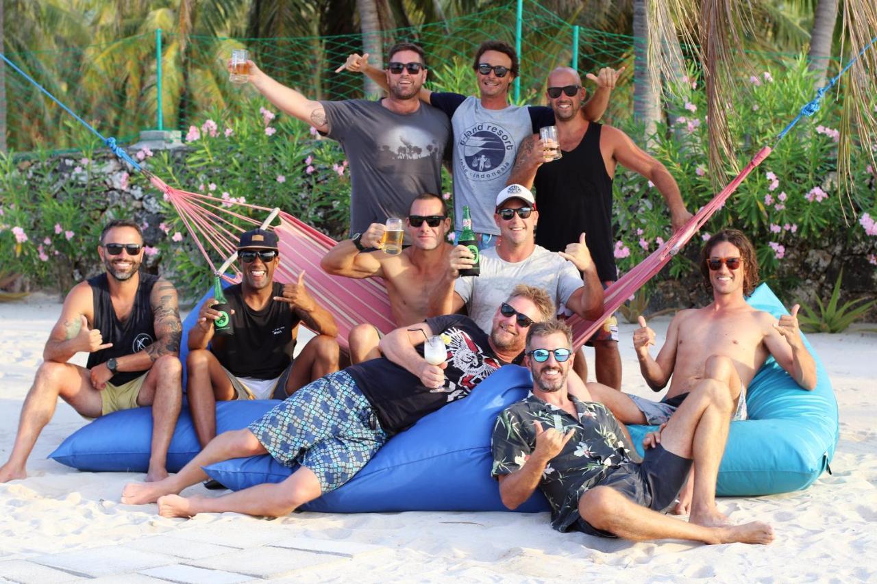 T-Land Resort Nembrala Luaran gambar